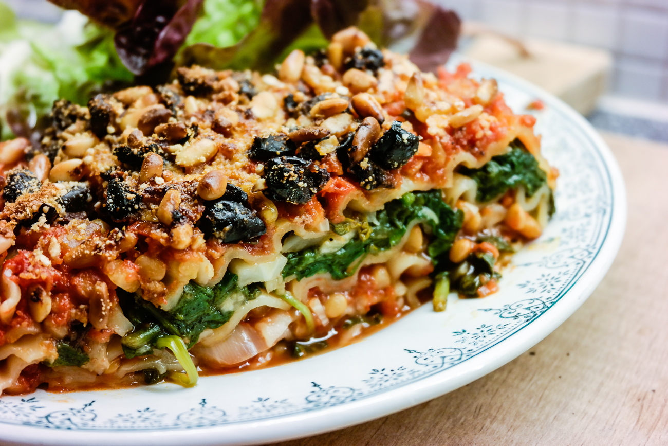 Lasagne med spinat, fennikel og oliven • Green Bonanza